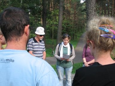 
The Wood-Ponar-outside the capital Vilnius-Lithuania-entire Jewish community-ceremony  
    